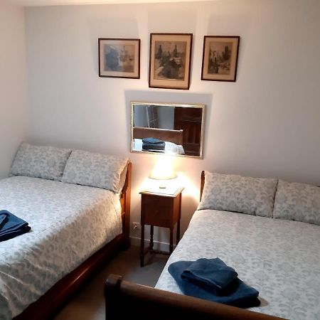 Wisteria Cottage Les Adjots Екстер'єр фото