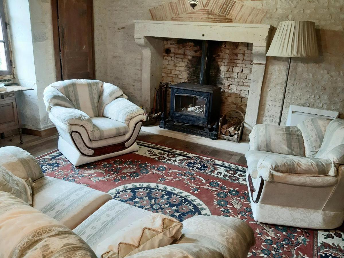 Wisteria Cottage Les Adjots Екстер'єр фото